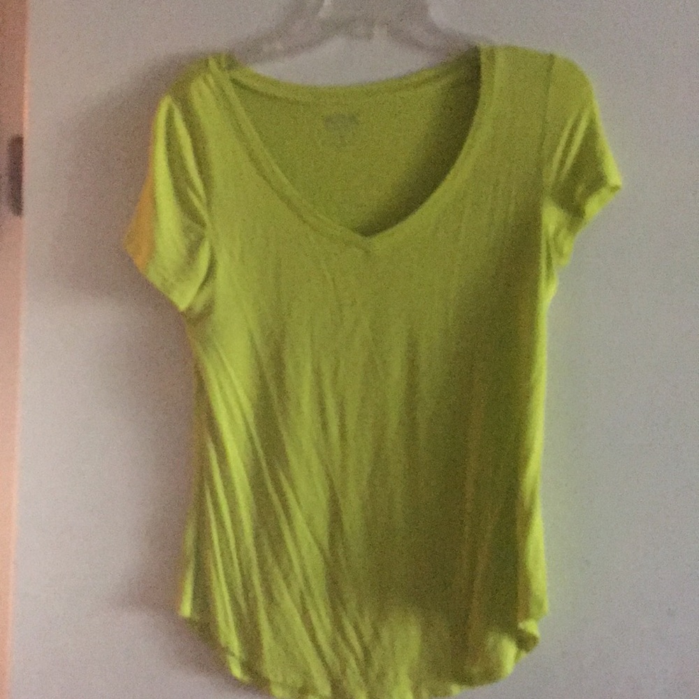 Yellow tee shirt
